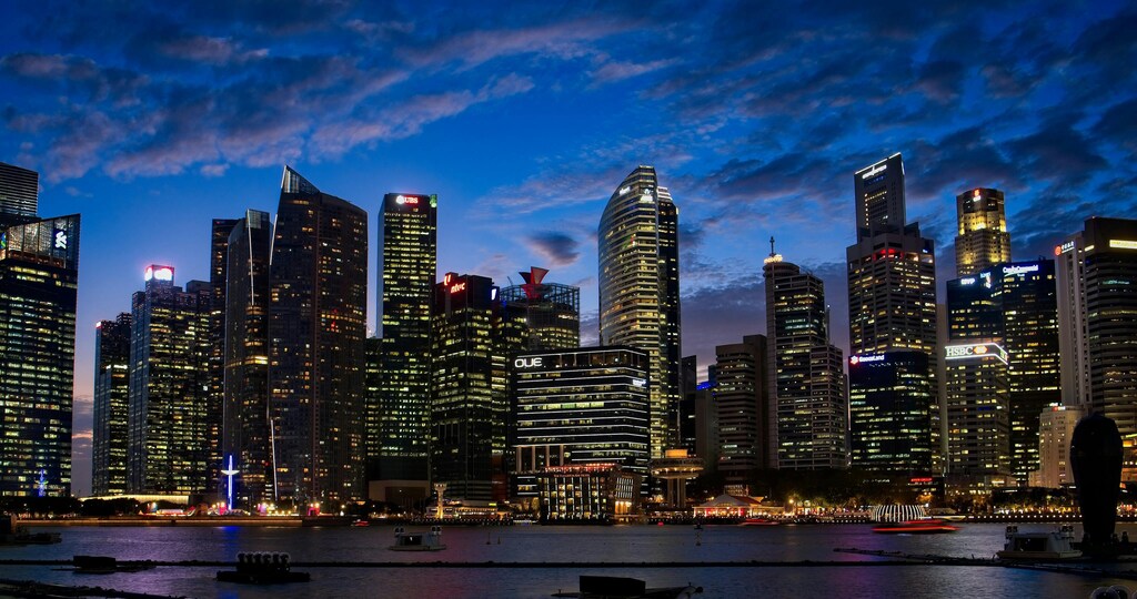 side view of Singapore in a blog about how fintech can build an innovative global financial ecosystem