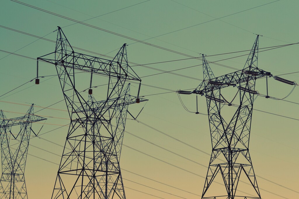 View of energy line grids. Caption: The Energy Transition Index 2025 report finds that power system flexibility has deteriorated slightly.