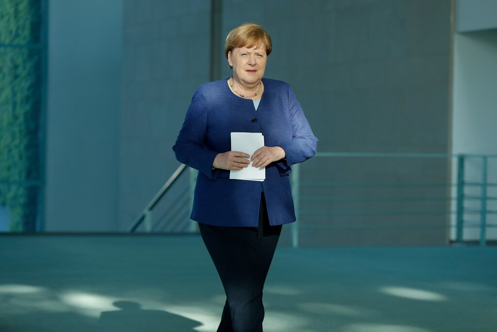 German Chancellor Angela Merkel arrives for a news conference following a meeting with international economic and financial organisations at the Chancellery in Berlin, Germany May 20, 2020, on the effects of the novel coronavirus COVID-19 pandemic. Odd Andersen/Pool via REUTERS - RC2GSG9JP84O