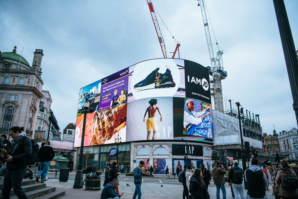 Piccadilly Circus, a key location for brands to reach consumers