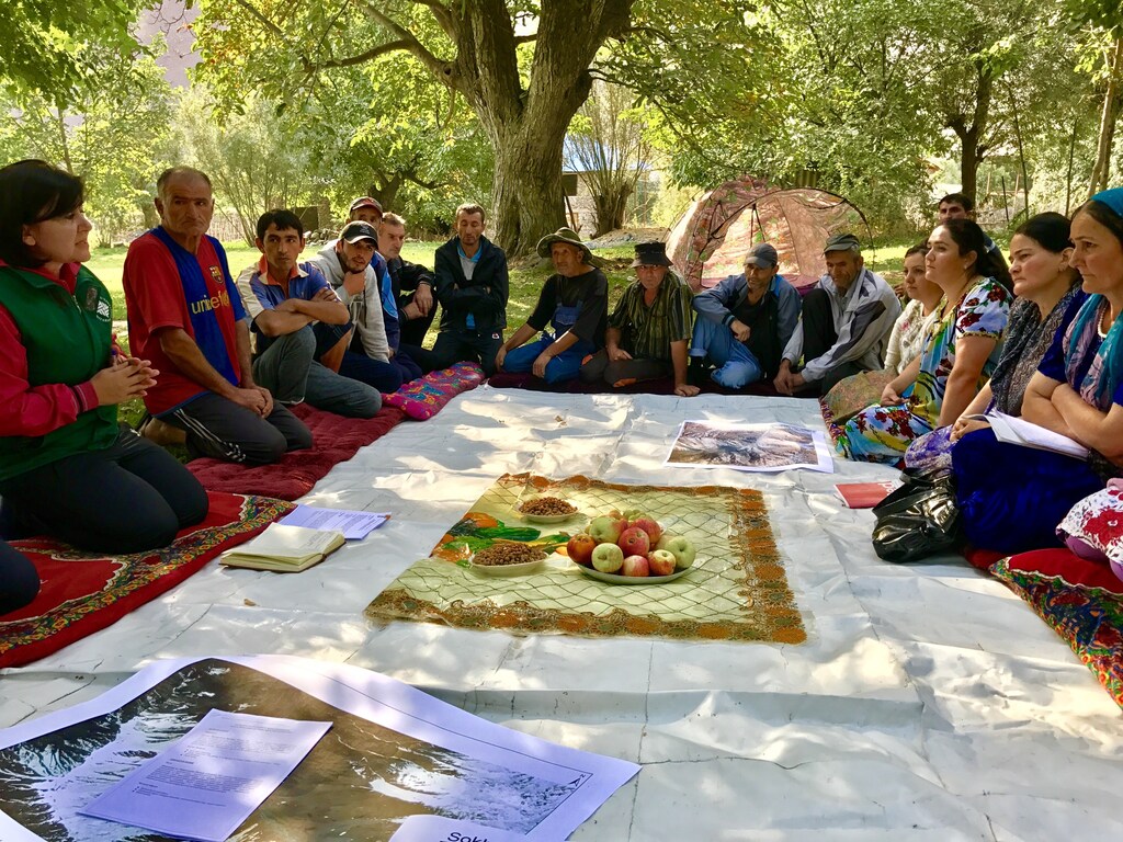 Pre-COVID face-to-face community planning in Khorog, Tajikistan.