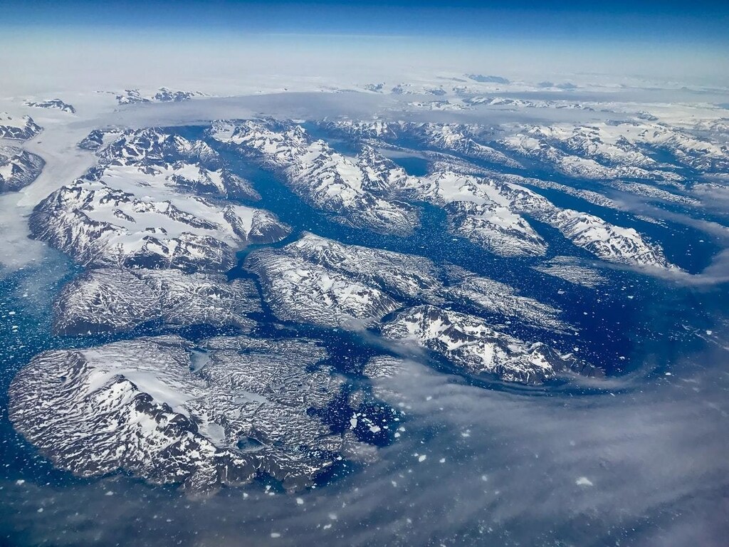A photo of Greenland glaciers.