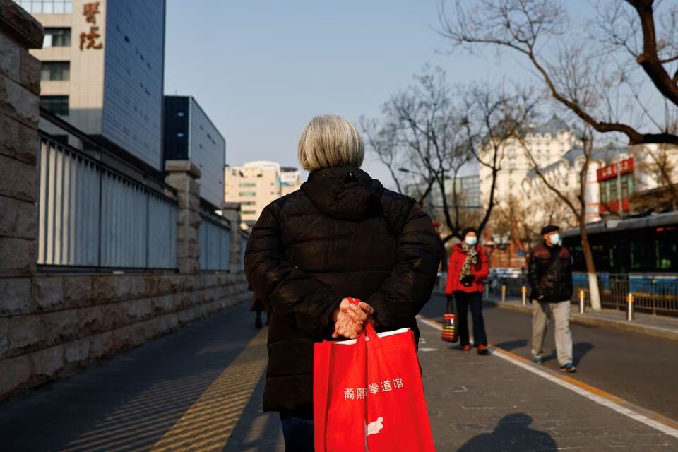 China is planning to raise its retirement age to cope with the country's rapidly ageing population, Reuters reports.