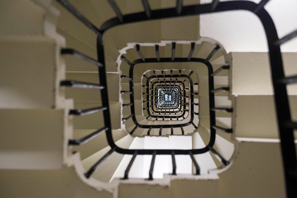 A general view shows the spiral staircase within the Elizabeth Tower, consisting of 334 steps, at the Palace of Westminster, London, Britain August 17, 2017. Photograph taken on August 17, 2017. REUTERS/Victoria Jones/Pool FOR EDITORIAL USE ONLY - RC15D7C4CB90