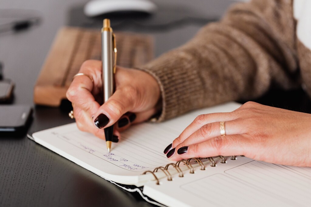 Keeping a diary consistently improves teachers’ levels of wellbeing, research has found.