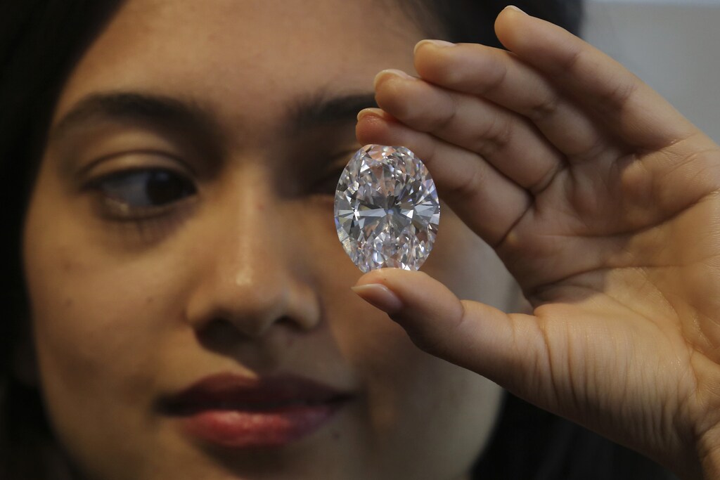 Tracking a diamond’s provenance on the blockchain drives full transparency along the supply chain
