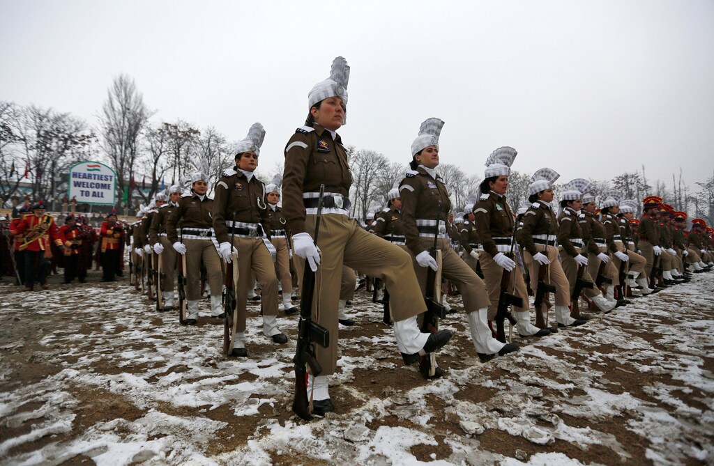 Indian police women attend a full-dress rehearsal for India's Republic Day parade in Srinagar January 24, 2017. REUTERS/Danish Ismail - RTSX259