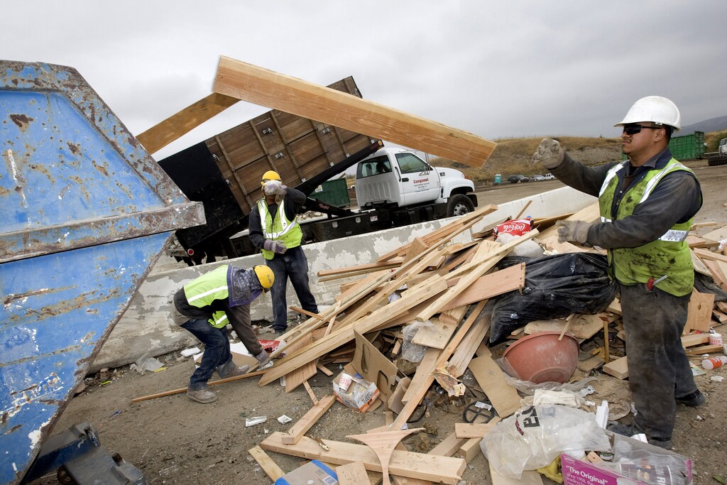 Local solutions aimed at building a circular economy can help tackle the issue of reducing waste.