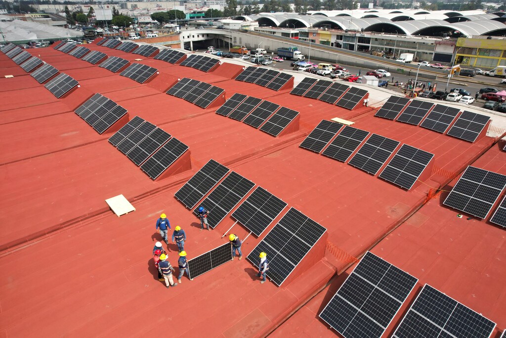 International development funds green institutions financial guarantees renewable energy installations solar panels Mexico City