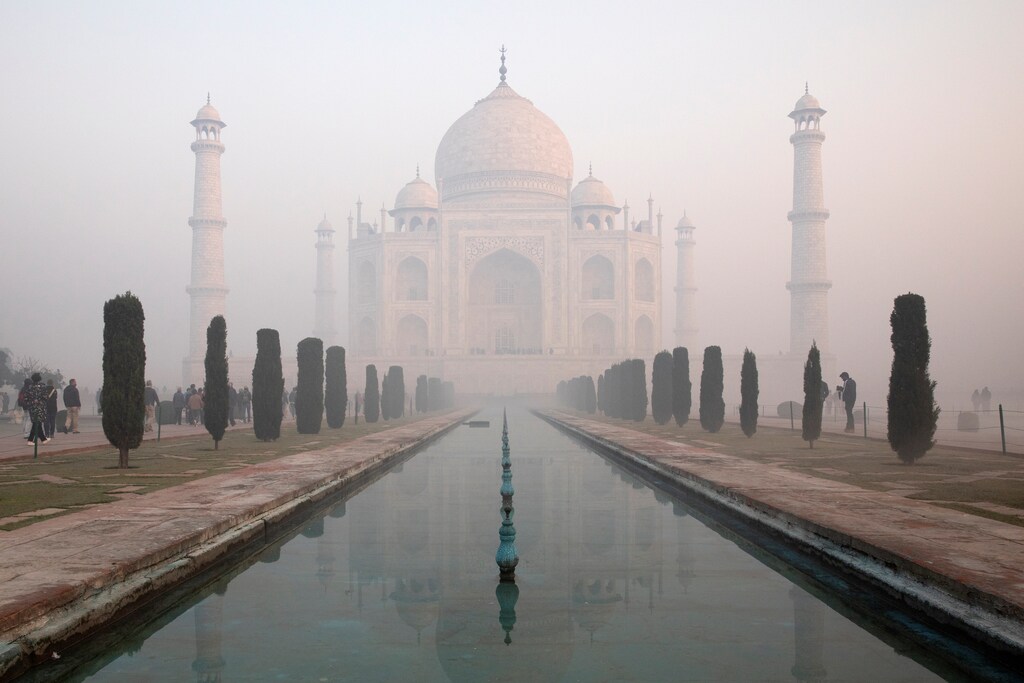 The Taj Mahal is seen through morning air pollution in Agra, India, January 12, 2019. Picture taken January 12, 2019. REUTERS/Andrew Kelly.