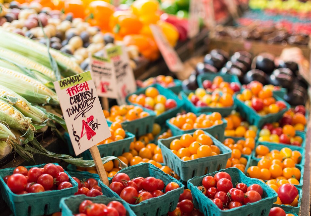 Cherry tomatoes at a United States outdoor market: To prevent disruption, everyone must participate in the living supply chain.