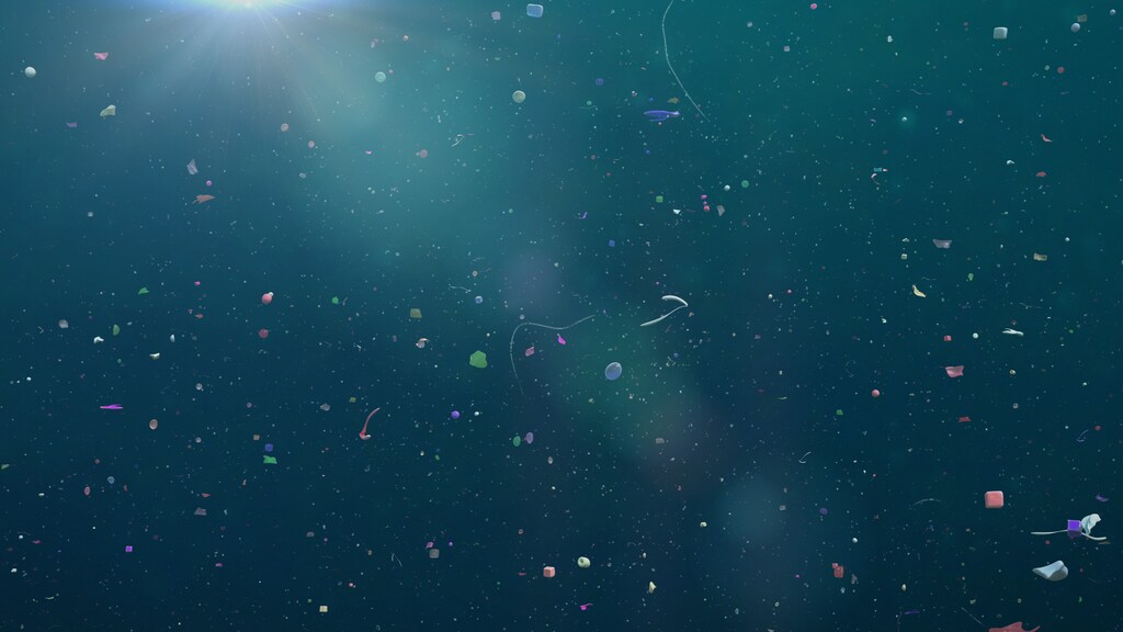 Microplastics floating in the ocean current. Image: Dotted Yeti/Shutterstock