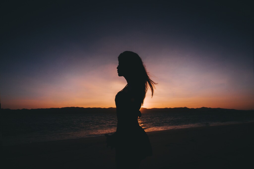 Silhouette of woman.