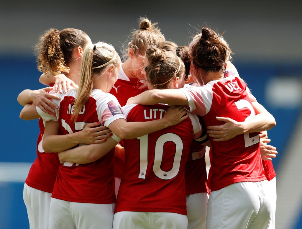 Soccer Football - Women's Super League - Brighton & Hove Albion v Arsenal - The American Express Community Stadium, Brighton, Britain - April 28, 2019 Arsenal's Katie McCabe celebrates scoring their second goal with team mates Action Images via Reuters/John Sibley - RC1AF98B9F60
