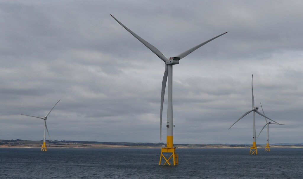 The European Offshore Wind Deployment Centre (EOWDC) is seen off Aberdeen, Scotland, Britain, September 7, 2018. REUTERS/Russell Cheyne - RC19BFD5BB70