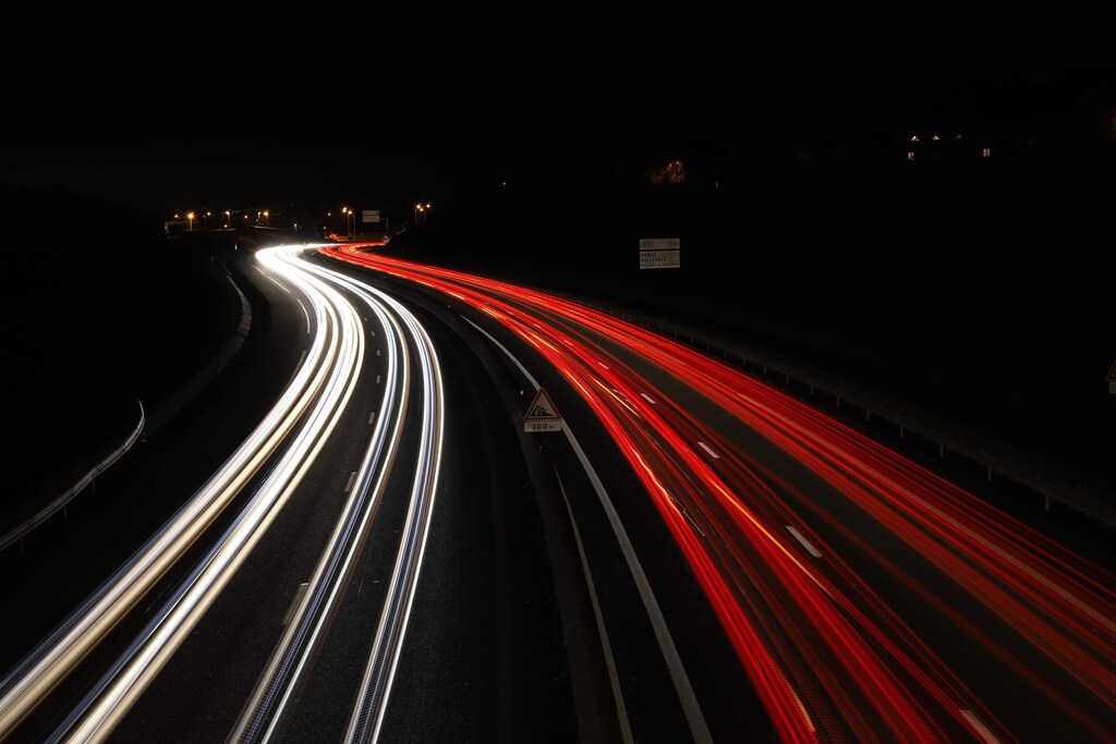 The EU is on track to reduce greenhouse gas (GHG) emissions by at least 40% by 2030