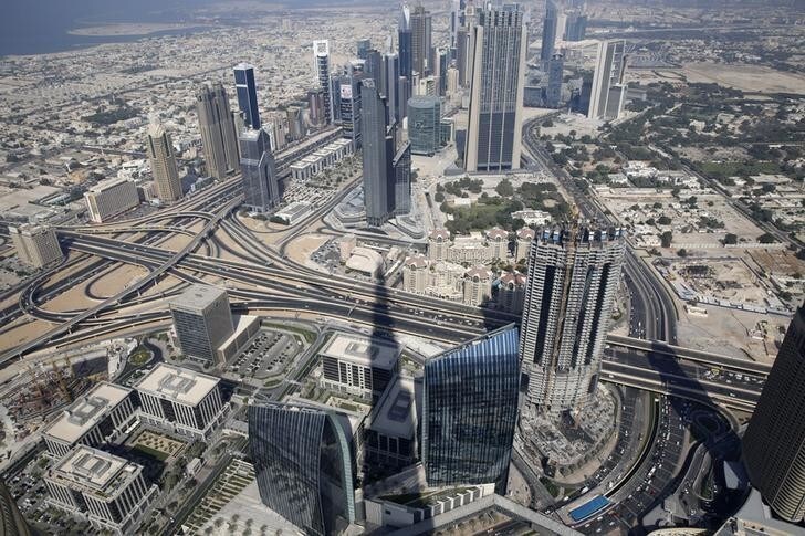 An aerial view of Dubai from Burj Khalifa, the tallest building in the world, in Dubai November 19, 2014. REUTERS/Ahmed Jadallah (UNITED ARAB EMIRATES - Tags: BUSINESS SOCIETY CITYSCAPE)