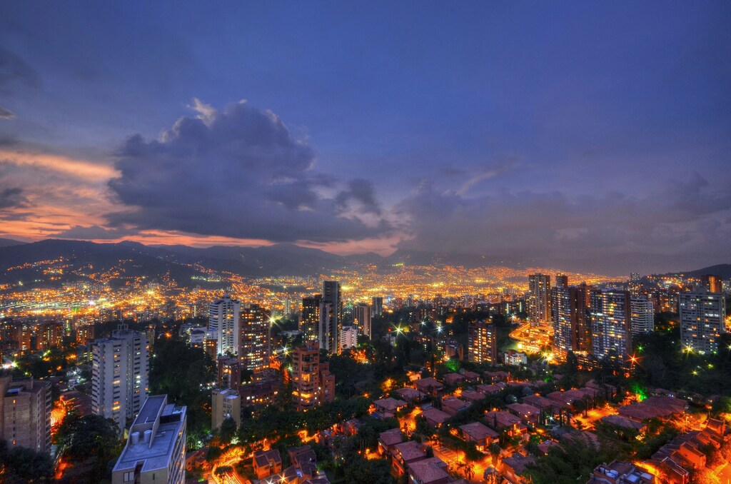 Medellín, Colombia: alguna vez una de las ciudades más violentas del mundo, ahora un modelo de enfoque centrado en la comunidad.