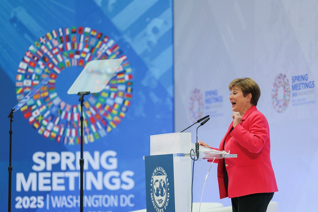 Top digital technology stories: IMF report finds economic benefit of AI outweighs cost of emissions; and more.