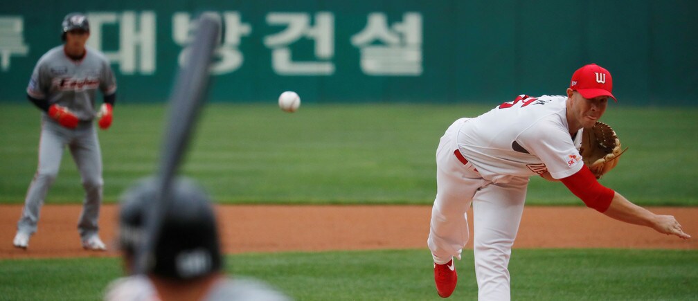 Corea del Sur relanzó su liga de béisbol a principios de mayo.
