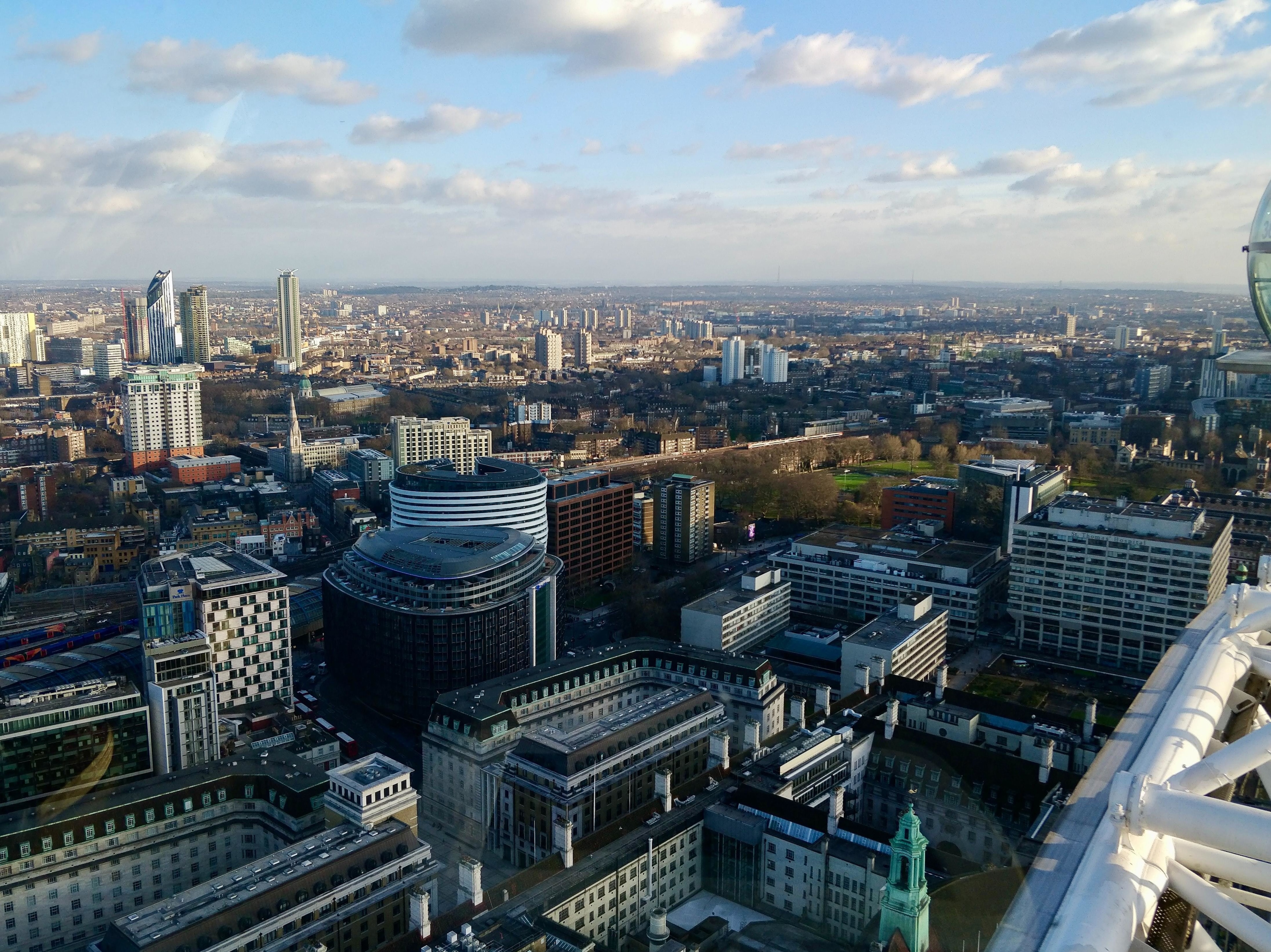 Innovative cities: Image of London from above.