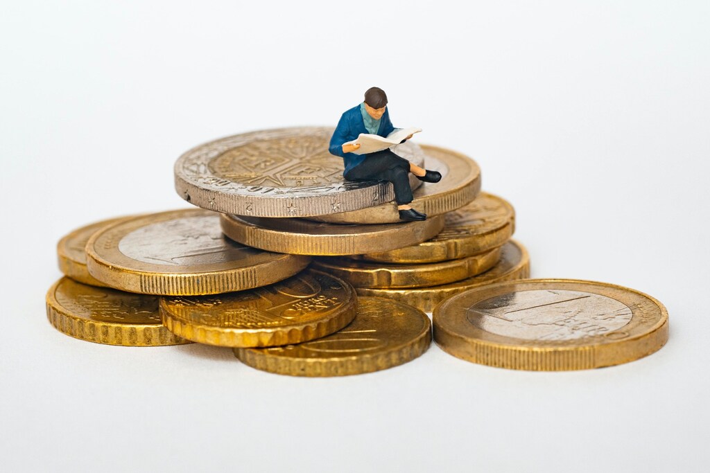A group of chief economists expect high inflation, greater food insecurity and lower wages to persist in the global economy, in 2022.