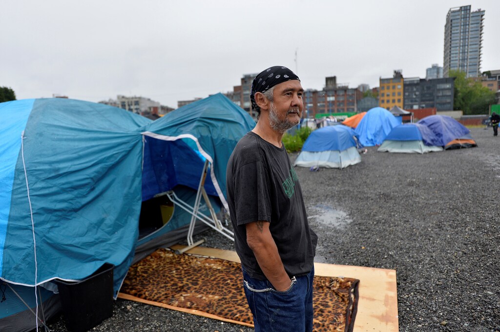 Employment universal basic income Canada homelessness