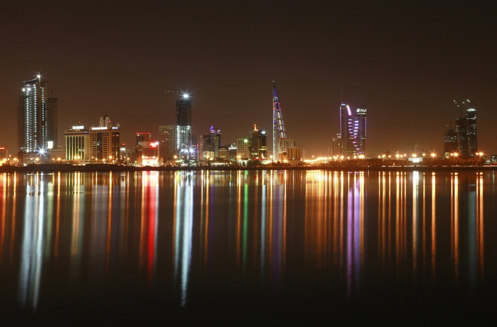 A view of the skyline of Manama at night October 20, 2010. REUTERS/Hamad I Mohammed (BAHRAIN - Tags: CITYSCAPE) - GM1E6AL0IPR01