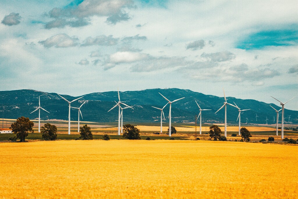 Desde turbinas de madera hasta baterías de arena, los materiales sostenibles pueden ayudarnos en la transición hacia una energía limpia.