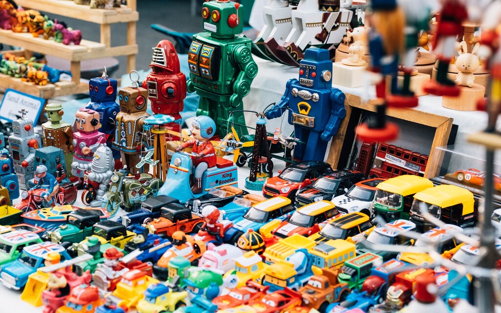 Kids toys are a notable contributor to global plastic waste.