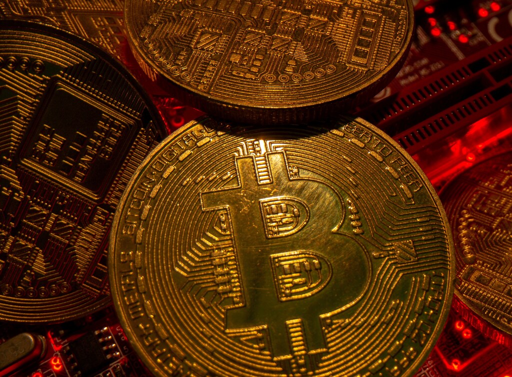 The billion-dollar cryptocurrency question: “Can bitcoin switch from fossil fuel to renewable energy?”