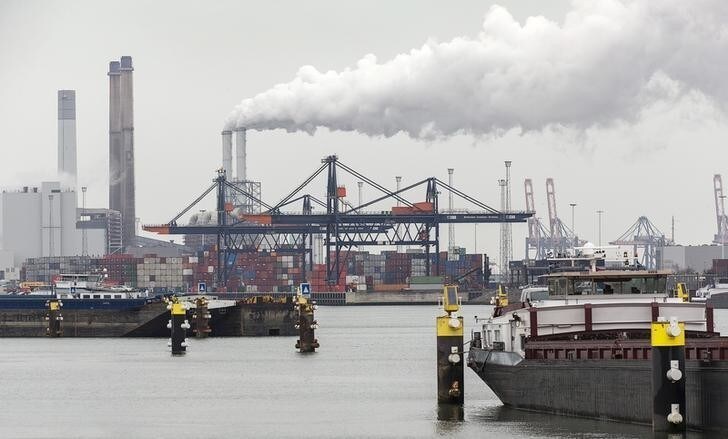 A container terminal is seen in the port of Rotterdam, the Netherlands, March 21, 2016. REUTERS/Michael Kooren/File Photo