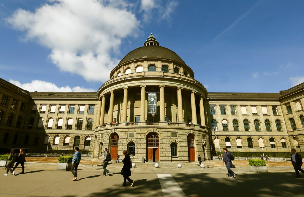 A general view shows the Swiss Federal Institute of Technology Zurich (Eidgenoessische Technische Hochschule Zuerich - ETH) in Zurich, Switzerland May 20, 2016. REUTERS/Arnd Wiegmann/File Photo - RTX2G5M2