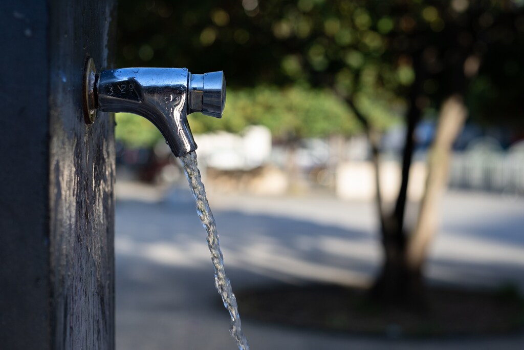 MIT researchers have developed a new desalination system that could produce freshwater at a lower cost than existing methods.