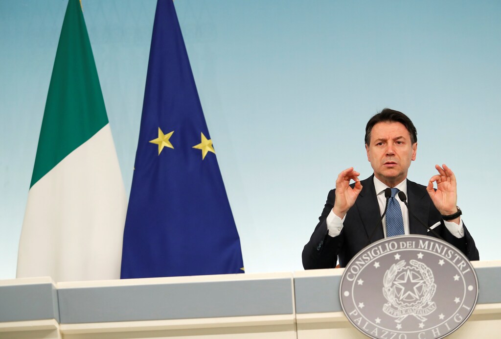 Italian Prime Minister Giuseppe Conte speaks to media as he announces a decree that will close cinemas, schools in order to contain the coronavirus, in Rome, Italy March 4, 2020. REUTERS/Remo Casilli - RC25DF998N13