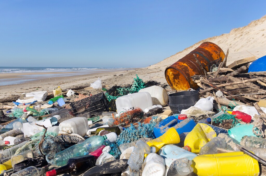 To end plastic pollution by 2040, we need everyone across the plastic value chain to get involved.