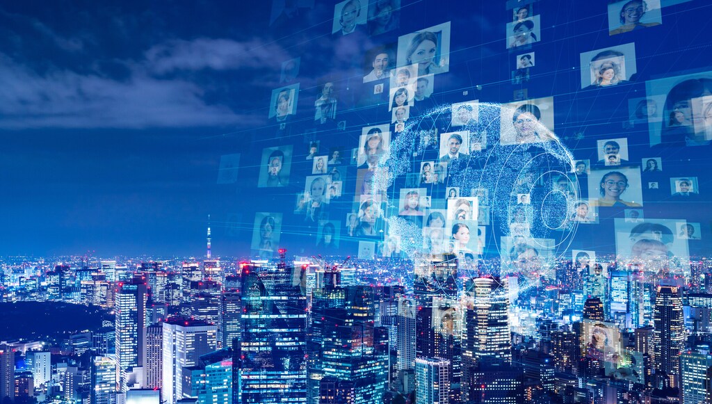 Leaders need to nurture an innovation ecosystem so collaboration can lead to bright ideas.