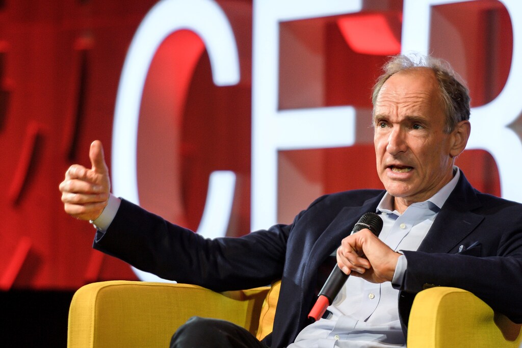World Wide Web inventor Tim Berners-Lee delivers a speech during an event marking 30 years of World Wide Web, on March 12, 2019 at the CERN in Meyrin near Geneva, Switzerland. Fabrice Coffrini/Pool via REUTERS - RC17D75E6930