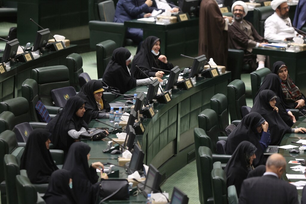 Iranian women parliamentarians at a parliament session.