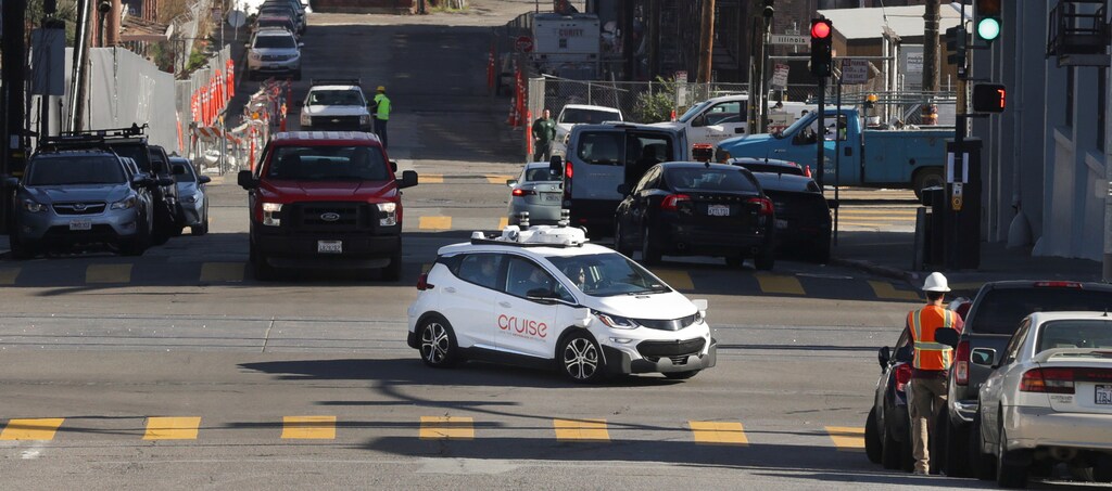 A self-driving Chevy Bolt EV car is seen during a media event by Cruise, GM’s autonomous car unit, in San Francisco, California, U.S. November 28, 2017. REUTERS/Elijah Nouvelage