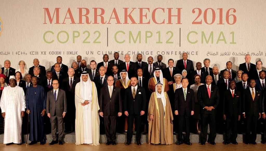 World leaders pose for a family photo at the UN Climate Change Conference 2016 (COP22) in Marrakech