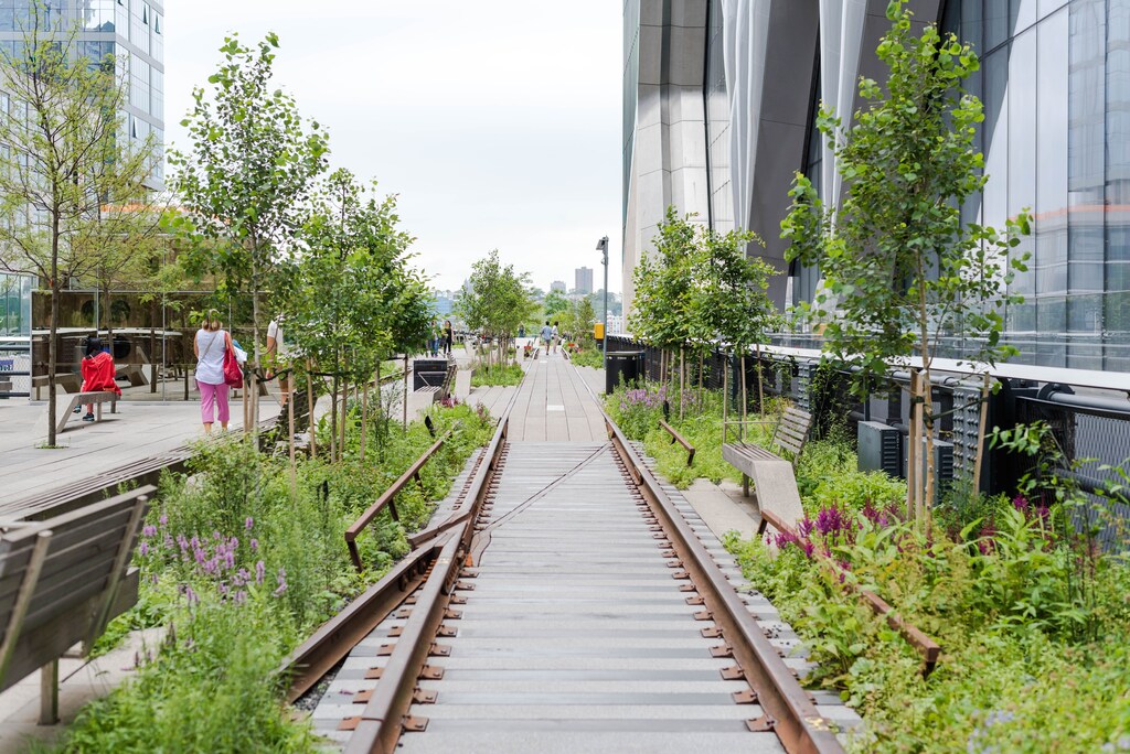 The High Line, New York, United States: The High Line is an adaptive reuse project in New York, United States of America, from an abandoned railway