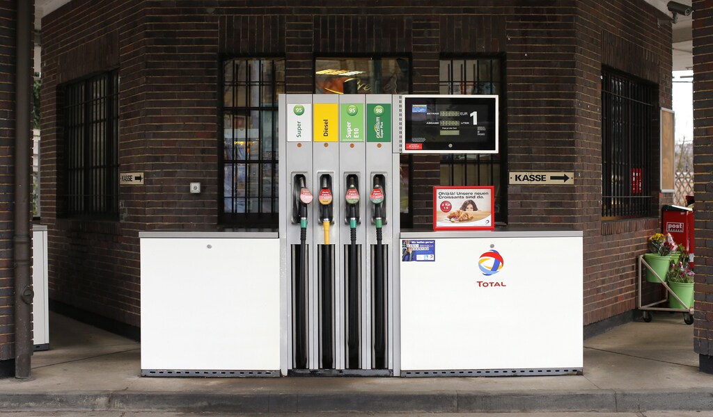 Fuel pumps are seen at a Total petrol station on Bautzener Strasse, built in 1925, in Dresden, January 12, 2015. Reuters photographers from Mali to Mexico have shot a series of pictures of fuel stations. Whether it is plastic bottles by the roadside in Malaysia or a futuristic forecourt in Los Angeles, fuel stations help define our world. Oil prices steadied above $48 a barrel on Tuesday, recovering from earlier losses as the dollar weakened against the euro. Oil prices have dropped nearly 60 percent since peaking in June 2014 on ample global supplies from the U.S. shale oil boom and a decision by OPEC to keep its production quotas unchanged. REUTERS/Fabrizio Bensch (GERMANY - Tags: BUSINESS COMMODITIES ENERGY)ATTENTION EDITORS: PICTURE 16 OF 26 FOR WIDER IMAGE PACKAGE 'AT THE PUMP - THE WORLD FILLS UP' SEARCH 'WORLD FILLS UP' FOR ALL IMAGES - LM2EB1Q1FZM01
