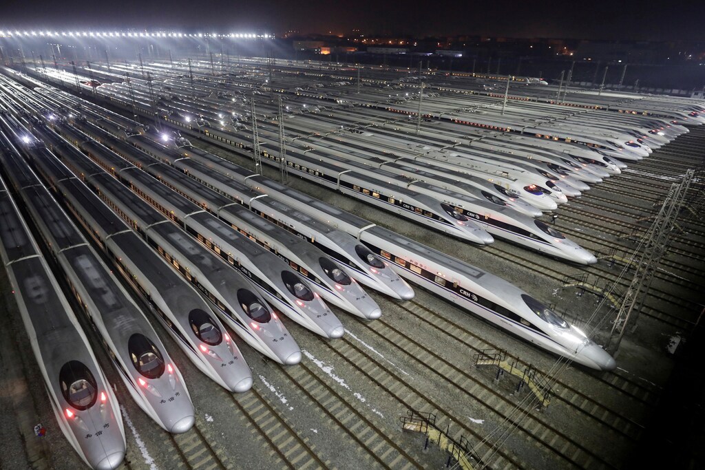 China Railway High-speed Harmony bullet trains are seen at a high-speed train maintenance base, as the Spring Festival travel rush begins, in Wuhan, Hubei province, China February 1, 2018. REUTERS/Darley Shen TPX IMAGES OF THE DAY - RC1B3A7840A0
