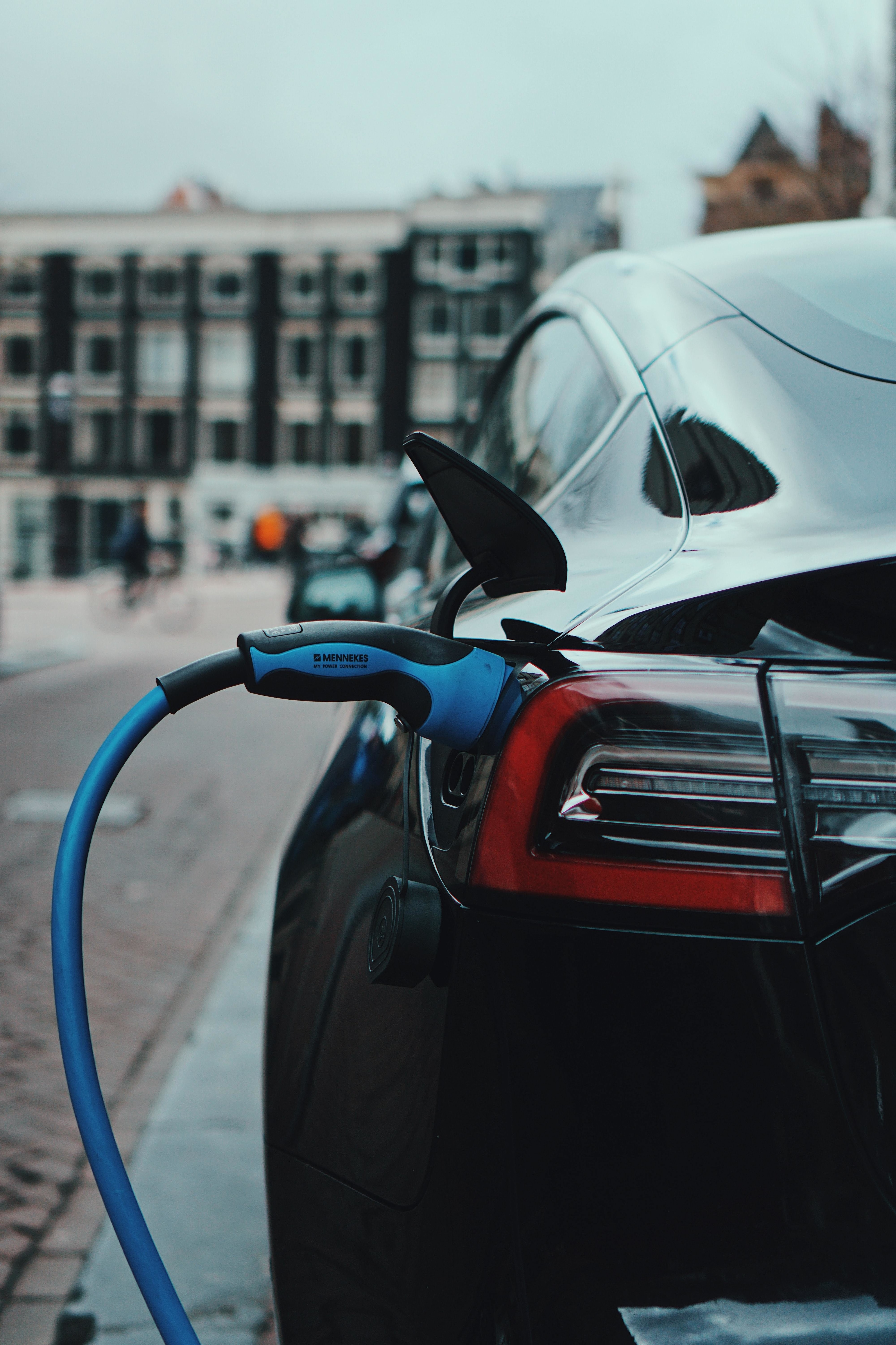 Electric vehicles can be part of decarbonization strategies even in hydrocarbon-rich countries.