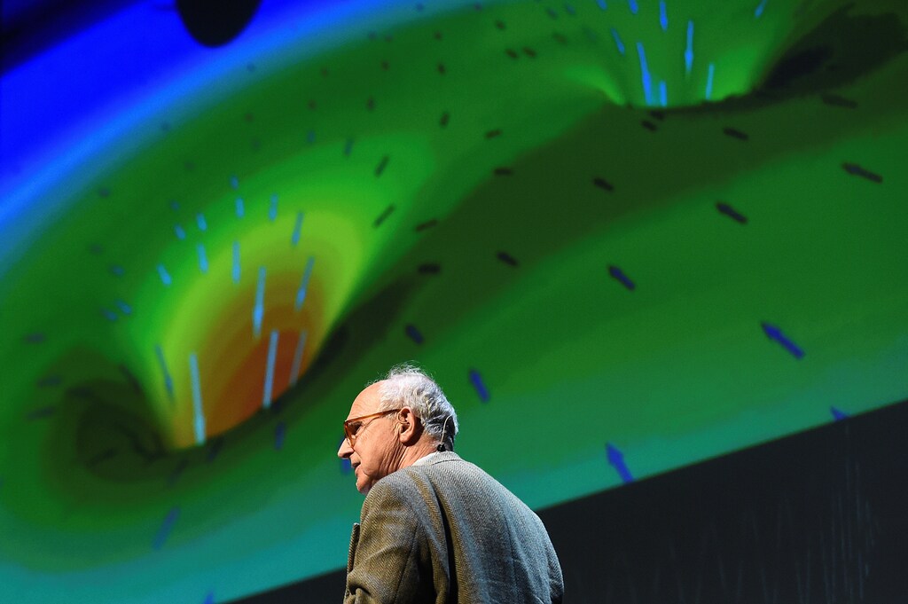 MIT Professor Emeritus of Physics Rainer Weiss delivers a lecture on using gravitational waves to explore the universe at the University of California Berkeley in Berkeley, California October 3, 2016. REUTERS/Noah Berger - S1BEUEYUYIAA