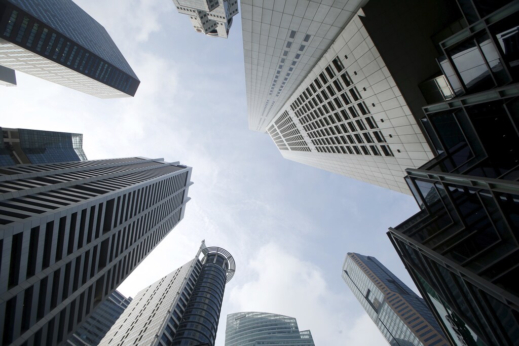 A view of office buildings in the central business district in Singapore March 24, 2016. REUTERS/Edgar Su - RTSC04B