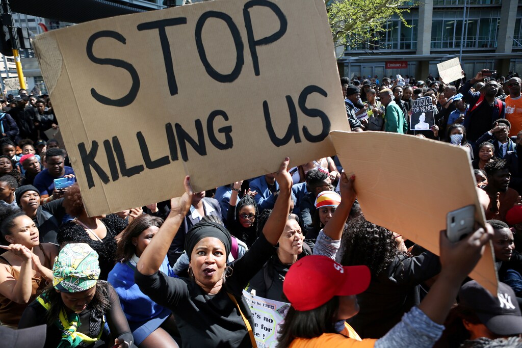 Demonstrators gather outside the Cape Town International Convention Centre during a protest against gender based violence, at the World Economic Forum on Africa, in Cape Town, South Africa, September 4, 2019. REUTERS/Sumaya Hisham TPX IMAGES OF THE DAY - RC117C2ED490