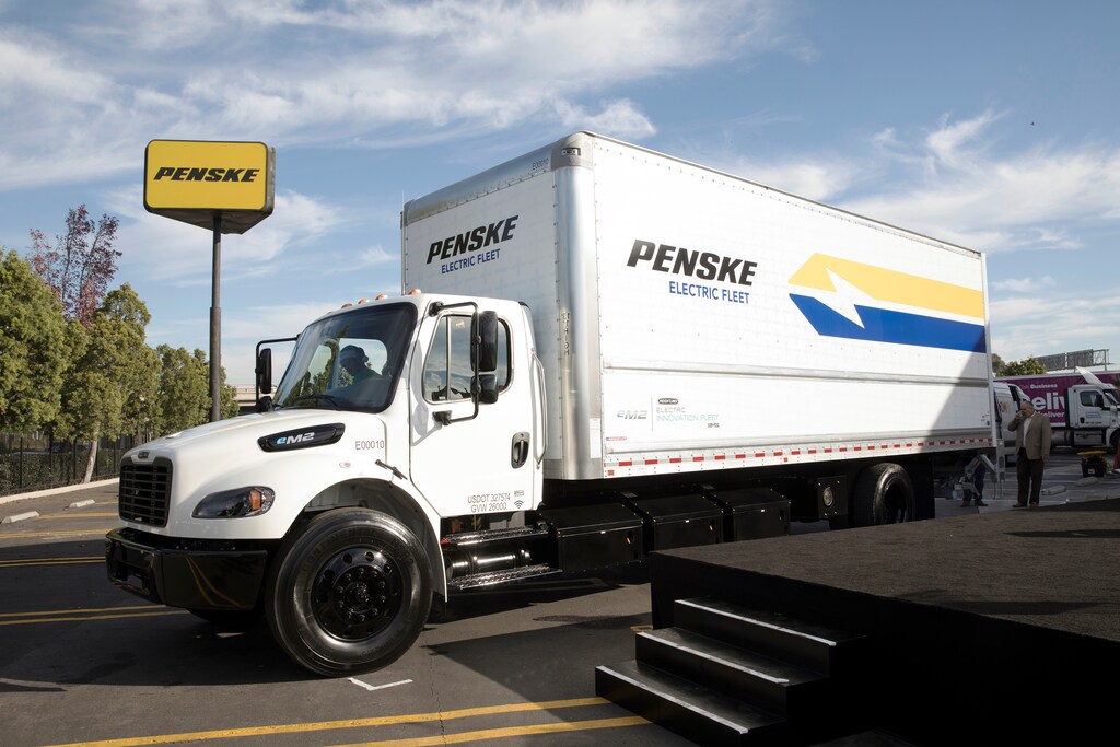 A Freightliner eM2 Electric truck from Daimler Trucks North America is seen as it was delivered to Penske Truck Leasing in Carson, California, U.S., December 20, 2018. REUTERS/Monica Almeida