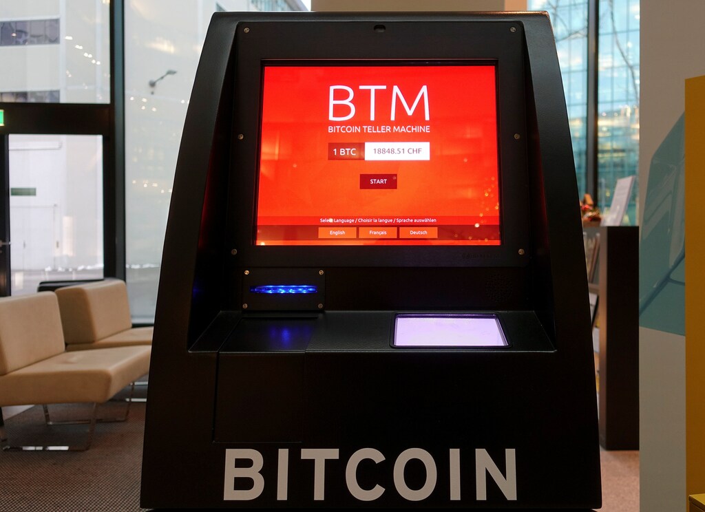 A bitcoin ATM is seen in Zurich, Switzerland December 19, 2017. REUTERS/Arnd Wiegmann - RC180AFAF940